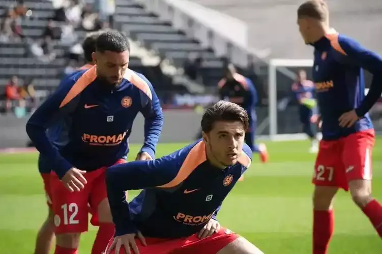Which Ligue 1 teams have won the UEFA Cup