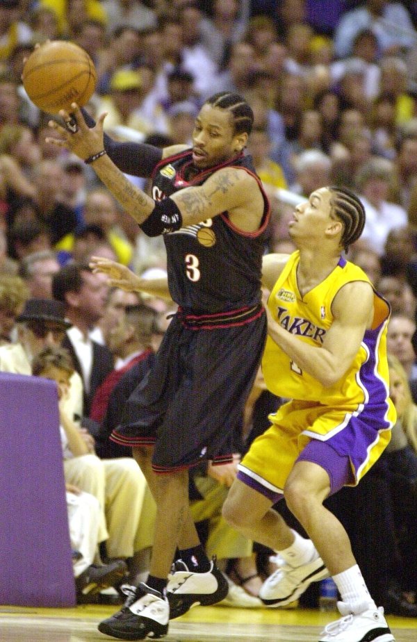 Today 24 years ago: Iverson scored 48 points in his debut in the finals, and staged a classic scene that surpassed Tyron Lu