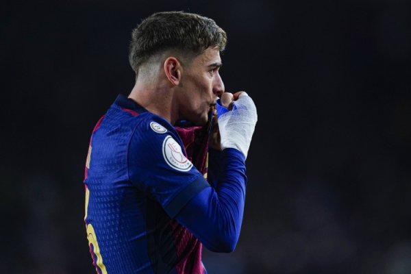 Torn ligament 🤕Garvey s net worth has dropped to 60 million for three consecutive days, reaching a peak of 90 million a year ago