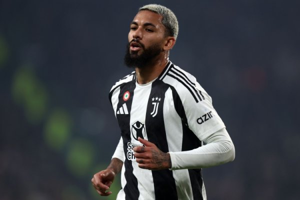 British media: Juventus wanted to trade Douglas Louis for Anthony, but it was put on hold because of Jontoli s resignation