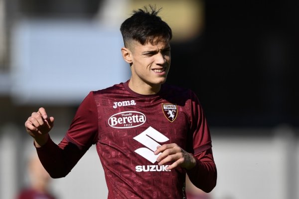 Romano: Milan signs Richie to make progress, players are told that physical examinations may be conducted in the next few days