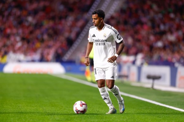 Reporter: Chelsea discussed the possibility of signing Rodrigo, but later introduced winger Gittens