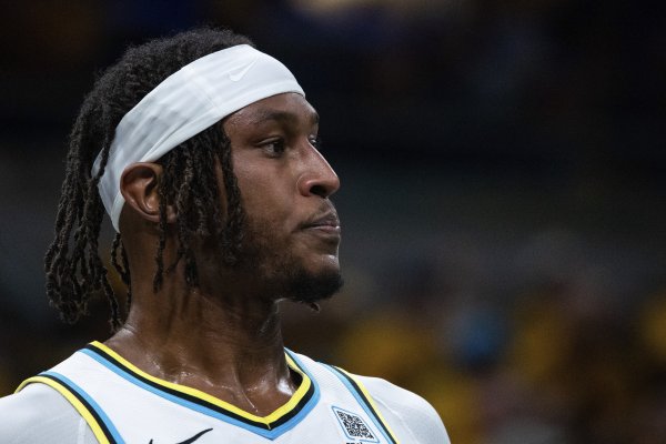 Go straight away! Magazine: Turner doesn t seem to give Pacers a chance to match the quotes offered by the Bucks