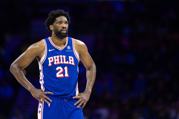 Ambitions are hard to fulfill! Embiid: I m not interested in watching the playoffs, but Halliburton touched me