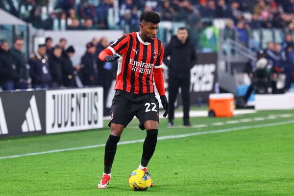 Reporter: Not all Milan executives want to introduce Bubilli, Emerson is willing to rent Besiktas unexpectedly