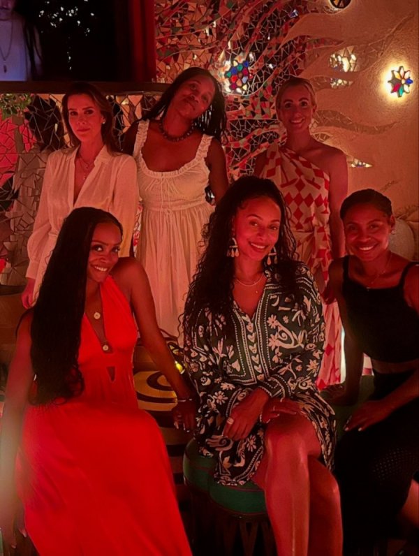 The next house is still not decided! Wife Nina shows off her love with Westbrook on vacation photos: 🫶🏾