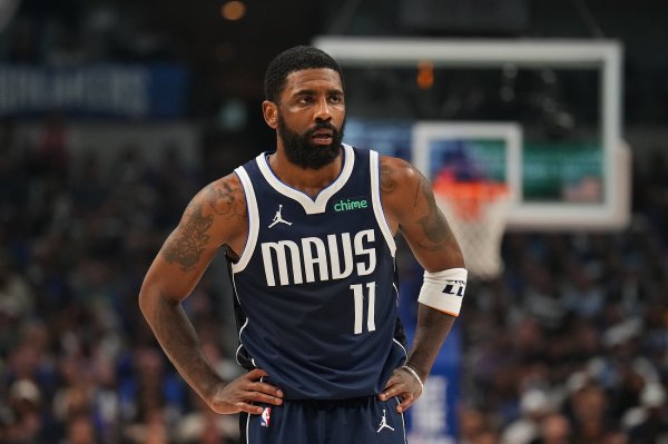 😘Fox: Everyone can dribble and control the ball, but no one can break through like Irving