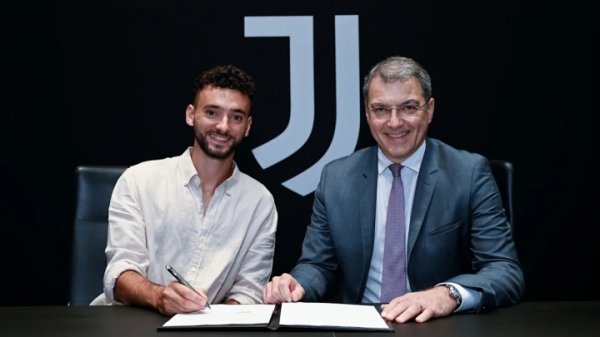 It s amazing😅Juventus spent 120 million this summer due to various buyout terms, but there are actually only two new players