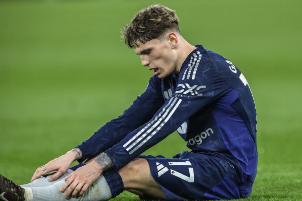Sky: Chelsea s top priority is to complete the Garnacho deal, and decided not to quote Simmons
