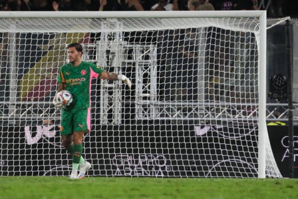 Sky: Ederson can leave the team only if Manchester City completes the deal to sign Donaluma from Paris