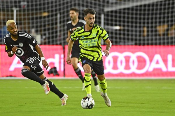 Hamburg midfielder Vieira: Bayern is one of the best teams, Tajikistan suggests me to play with my own style