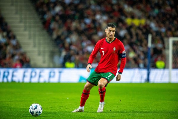 Too fierce! Ronaldo scored twice, and the national team scored 140 goals!