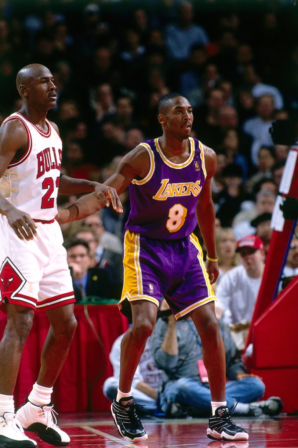 Baye: Qiao Ke tied for the best offensive and defensive player, Kobe has an obsession with winning the 6th championship to tie Jordan