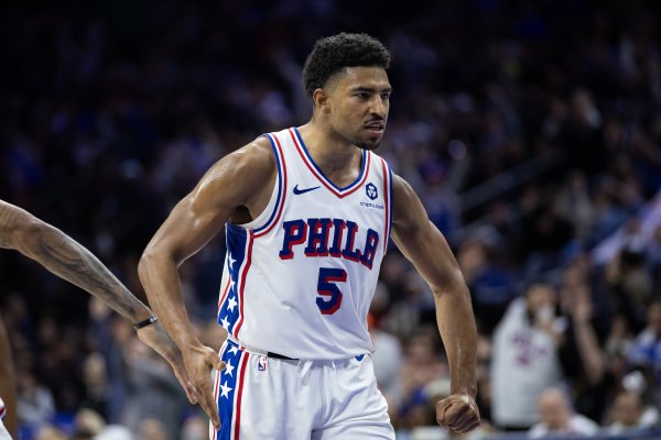 Average of 21.9 points, 4.5 assists, 1.5 breaks + 2.9 points and 3 points! Why is Grimes who signed the qualifications at this level?