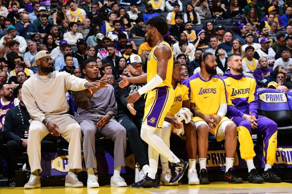 Kwame: Why did James insist on Brownie entering the NBA? The latter should buy 30 Paul s DVDs to learn