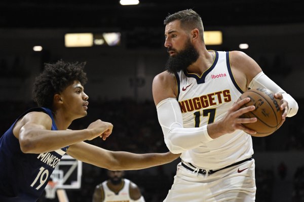 Release the stress of making appointments with teachers! Varan came off the bench for 18 minutes and contributed 10 points and 9 rebounds on 5-of-7 shooting.