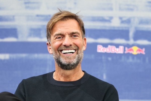 Former Liverpool manager Klopp wins Walter Benzeman Award from Kickers