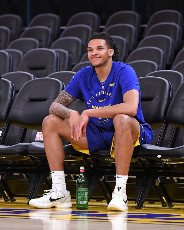 The effect on the field is not small! Richard, the 56th pick, made 4 of 7 shots and contributed 13 points, 6 rebounds, 2 assists and 1 steal.