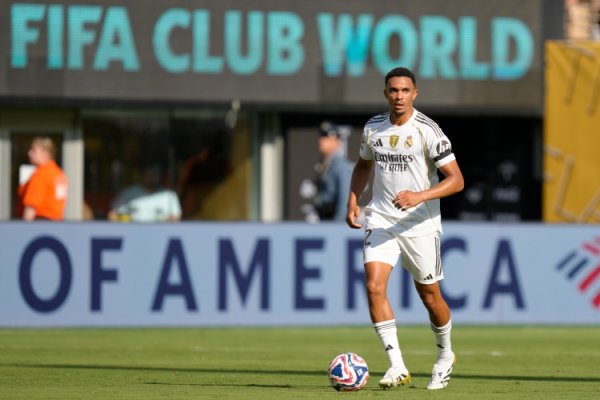 AS: Alexander-Arnold and Mendy are expected to play against Juventus, but it remains to be determined whether Huizen and three others can play against Barcelona.