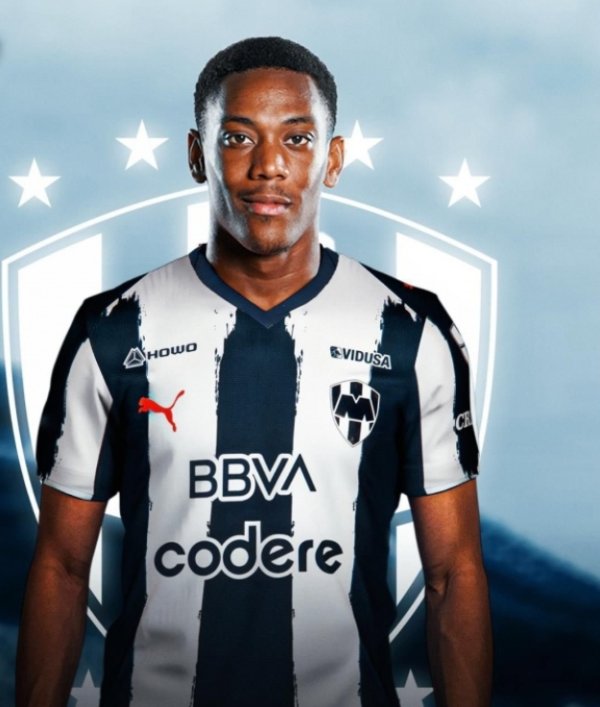 007... Martial, who is about to turn 30, went to Mexico and scored 0 goals in 6 games. He has not scored in more than 8 months.