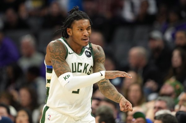 Bucks official: Kevin Porter Jr. sprains his left ankle and will miss the next two away games