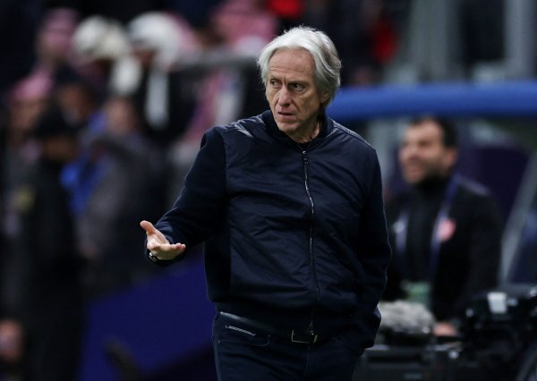 Reporter: Considering the intensive schedule, Riyadh Victory coach Jesus gave the players a day off