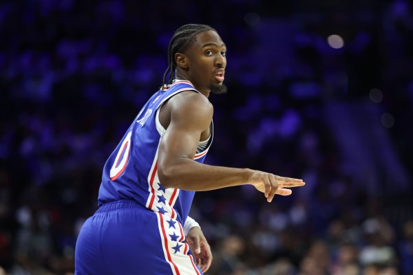 In the second quarter, he hit 6 of 10 and scored 17 points! Maxi scored 22 points and 4 assists on 8-for-18 in the half, with a plus-minus of +12