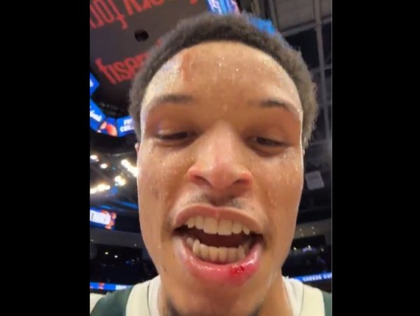 Lead the team to overthrow the old master! The corners of Rollins  mouth were bleeding: Let s keep charging.