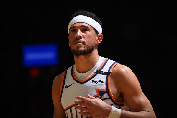 Commentary: The Suns  lineup is quite balanced and has a greater chance of occupying a top-10 position than last season.