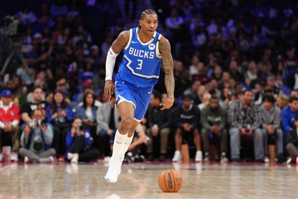 Bucks official: Kevin Porter Jr. injured the meniscus in his right knee while returning to training and will miss about four weeks