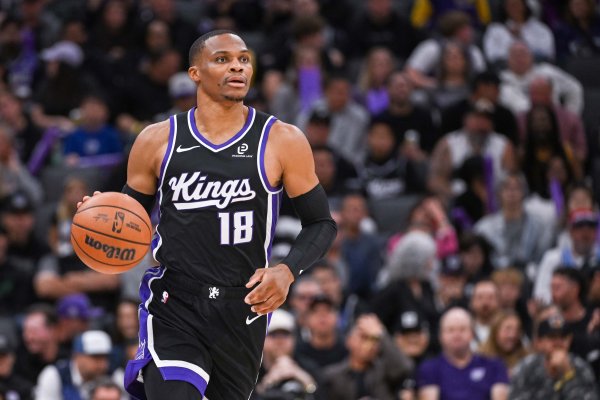 Kings and Bucks referee report: Missed Antetokounmpo for three seconds and Westbrook pulled Antetokounmpo’s arm at the last moment