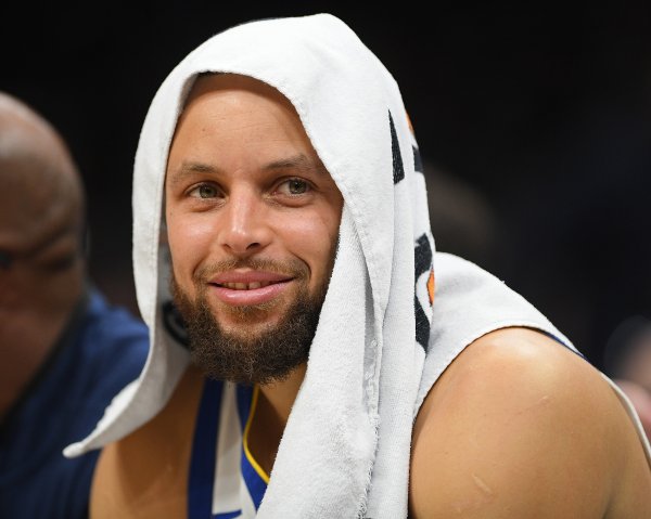 Unprecedented! The Warriors won by 31 points, the team s largest winning margin without Curry in his career.