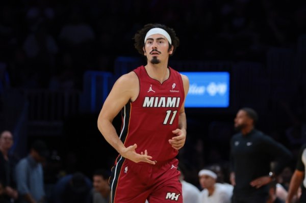 poor! The Huskers scored 11 points and 4 assists on just 4 of 15 shots and 0 of 4 three-pointers.