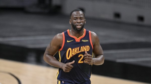 Chasing Dreams: Missing Oakland and Oracle Arena, Black Eight is one of the most important moments in Warriors history