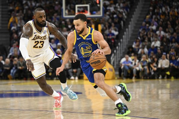 Chasing Dreams: James has redefined durability and made people feel that Curry, who is almost 38, is not old yet